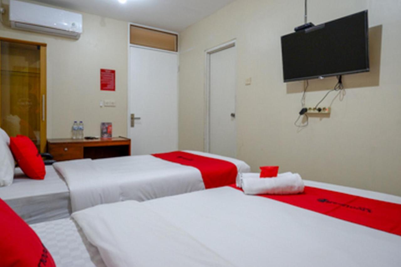 Hotel Reddoorz Near Rsud Kudus Exteriér fotografie
